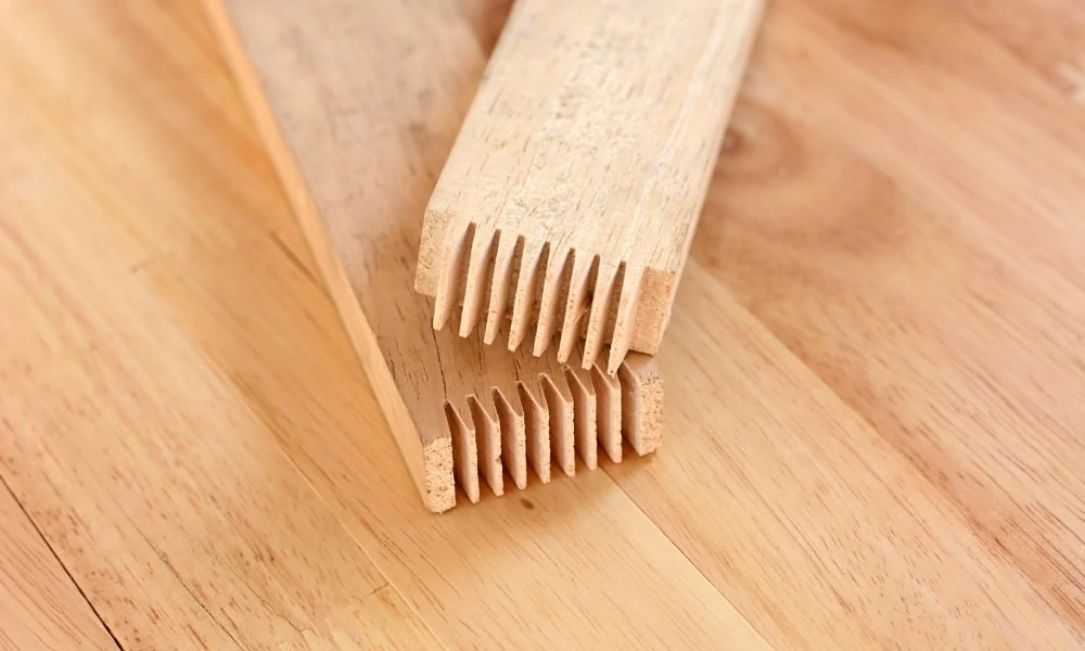 How to join two pieces of wood end to end?