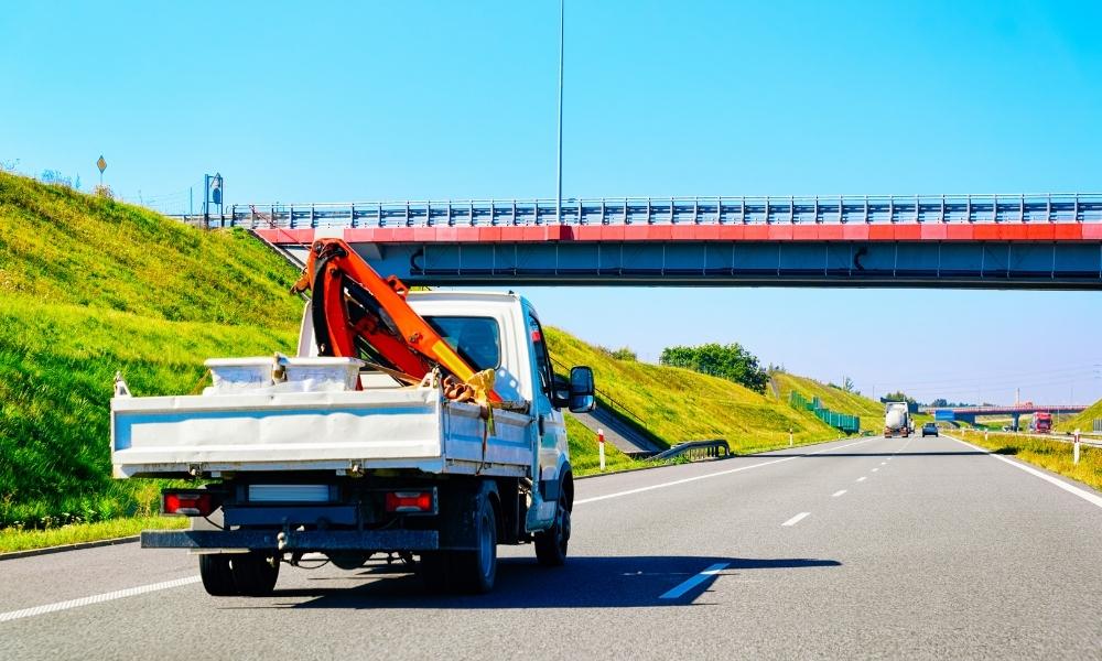 How many bags of concrete can fit on a pallet?