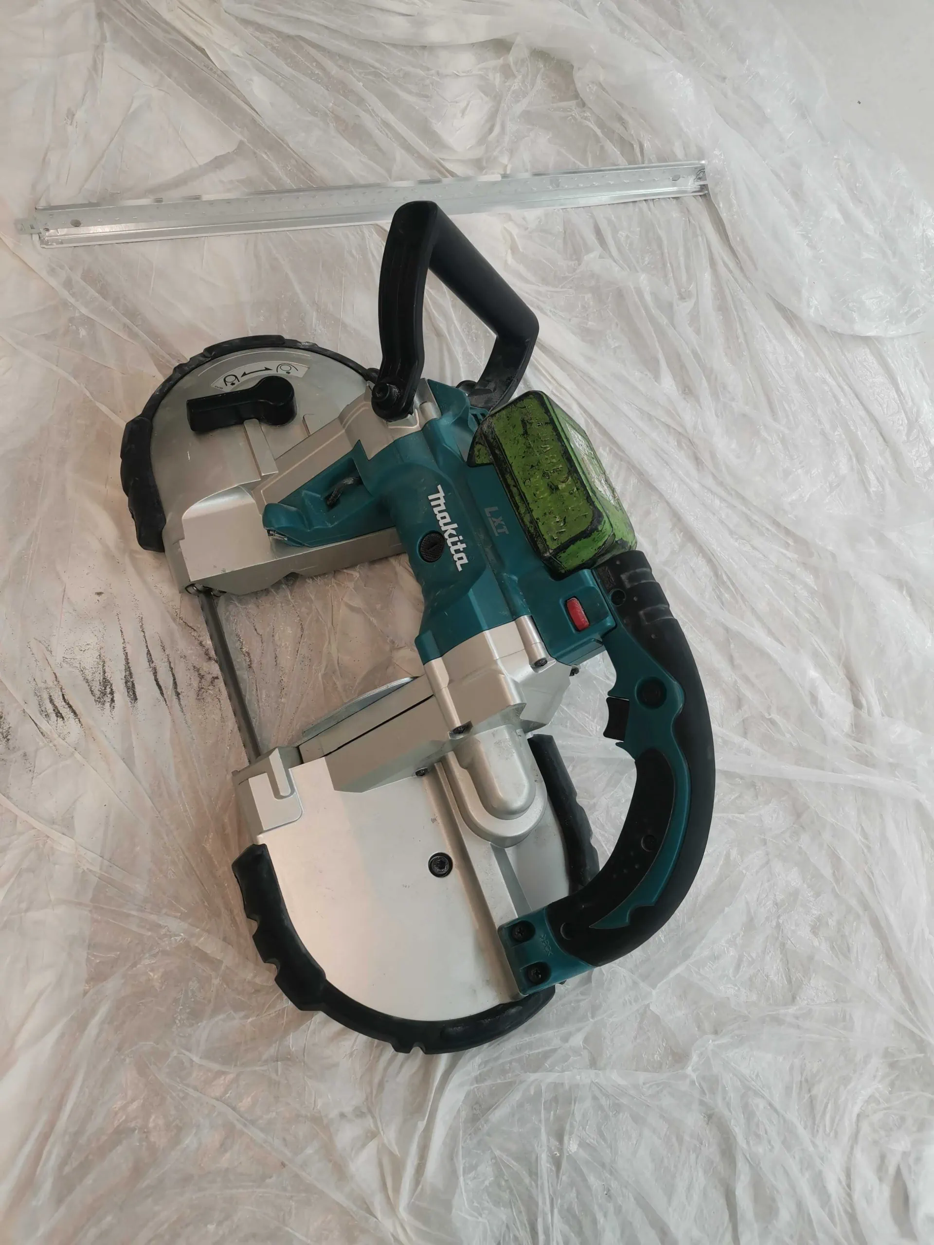 A bandsaw I use at work